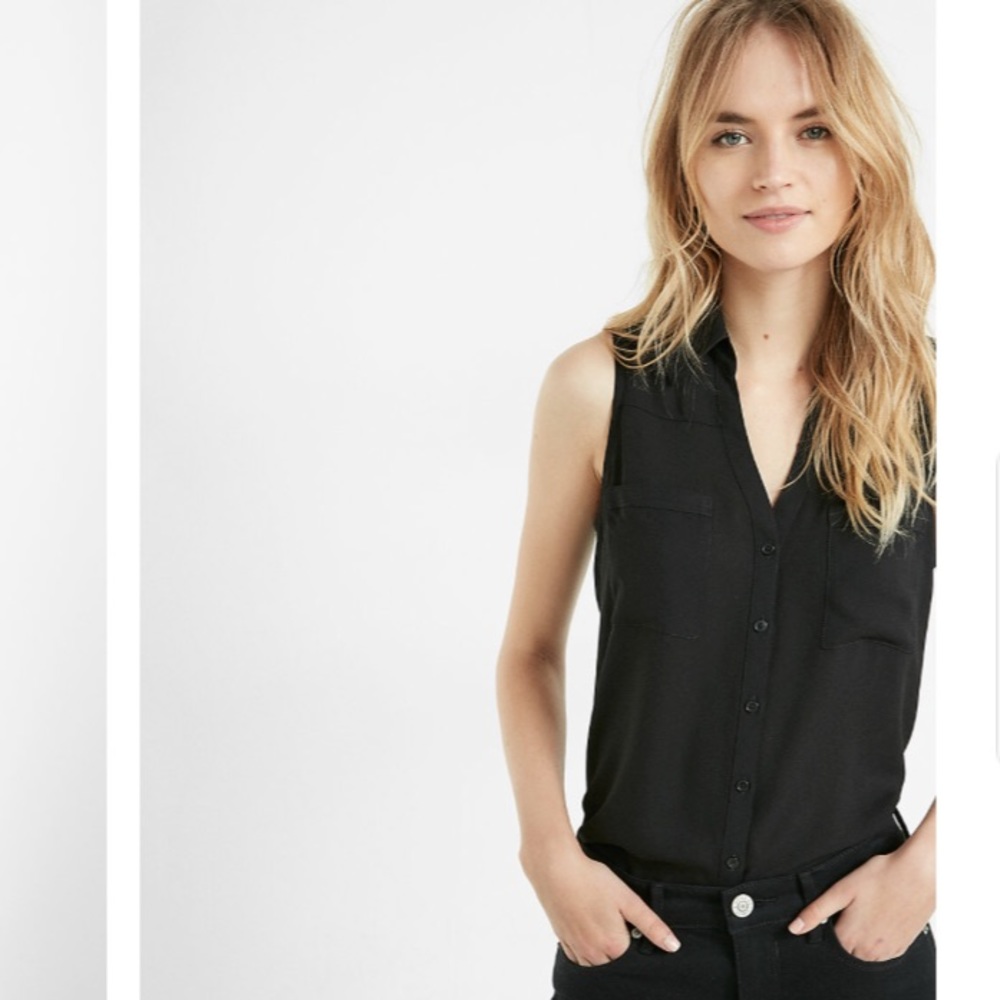Express black sleeveless portfino blouse - M